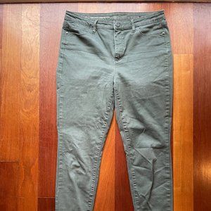 Talbots High-Waist Skinny Jean in Army Green, Sz.10